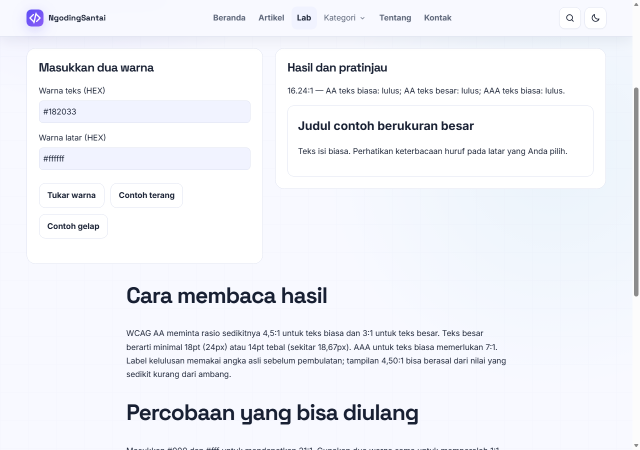 Tangkapan browser alat cek-kontras di Lab Frontend NgodingSantai